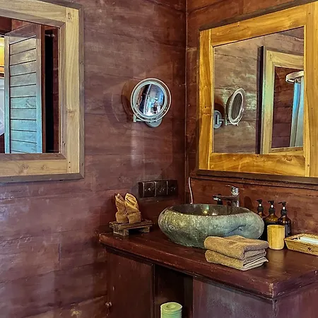 The Village Of Angels Manggis  Room photo